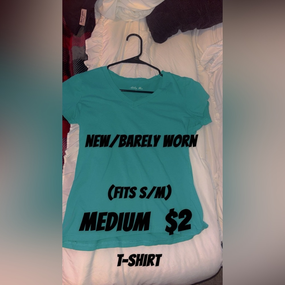 Women’s Casual T-Shirt Bundle! All Like New!
